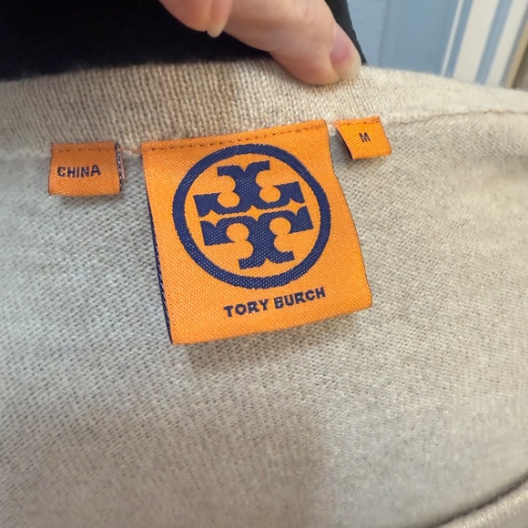 Vintage Tory Burch Cashmere Sweater – Size M - Picture 4 of 7